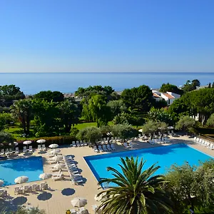 **** Resort Naxos Sicilia Italië